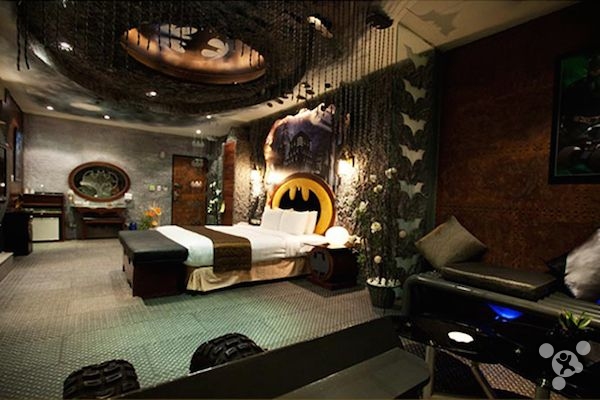 蝙蝠侠开旅馆什么样？估计就是这副样子